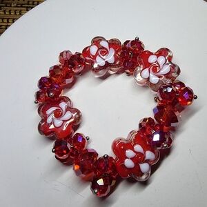 Artisan Red Flower Art Glass Stretch Bracelet